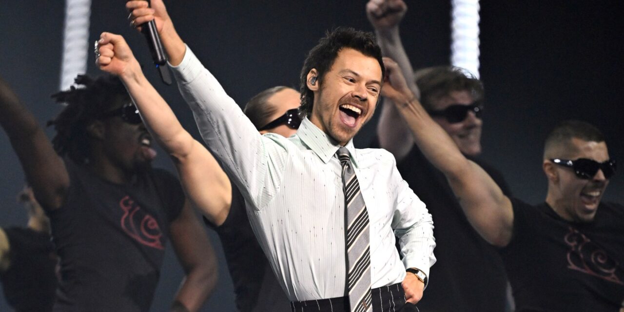 How to Livestream Harry Styles on ‘SNL’